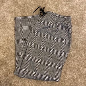 Plaid joggers, comfy women’s work pants